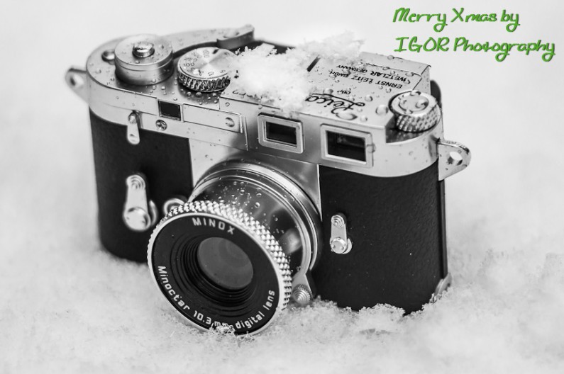 Digital Leica Minox in the Snow